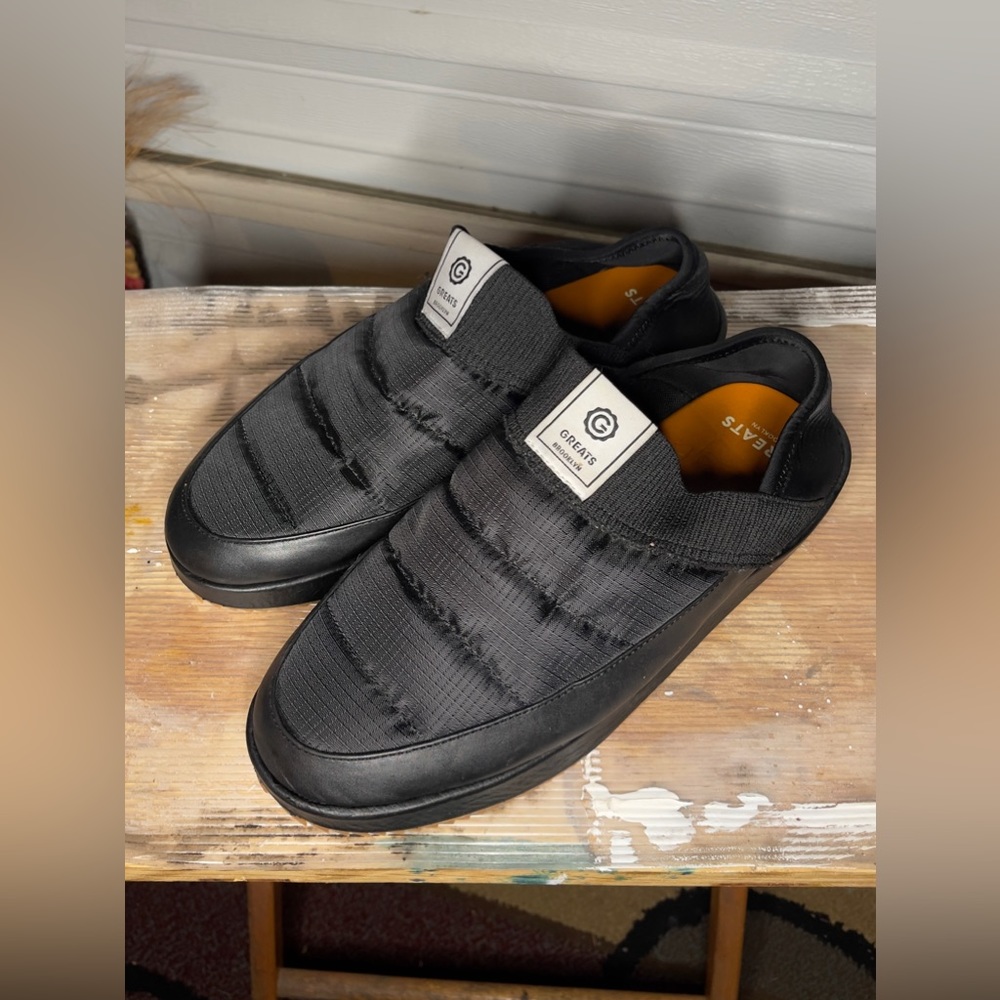The Foster Closed Back Slippers Black